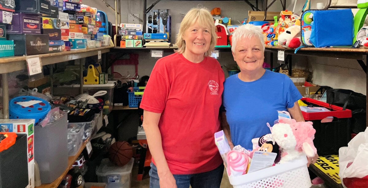 Toy volunteers 4.23.25